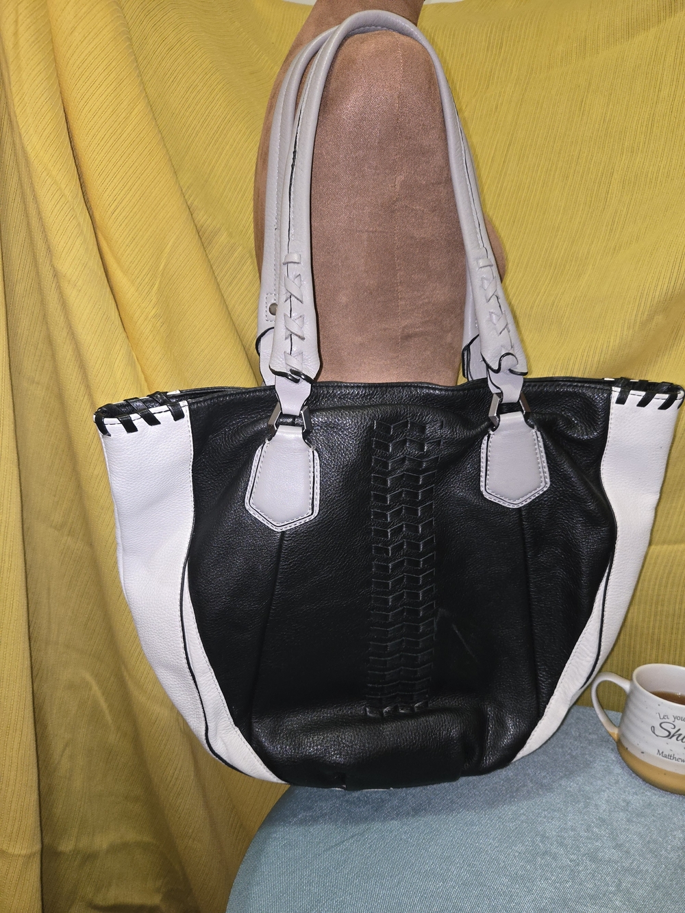 Oryany Color-blocked Black, White &Gray Women’s Shoulder Bag. GUC. - Picture 8 of 8